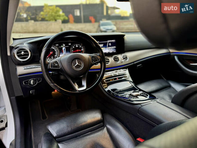 Белый Мерседес Е-Класс, объемом двигателя 2.14 л и пробегом 366 тыс. км за 22999 $, фото 47 на Automoto.ua