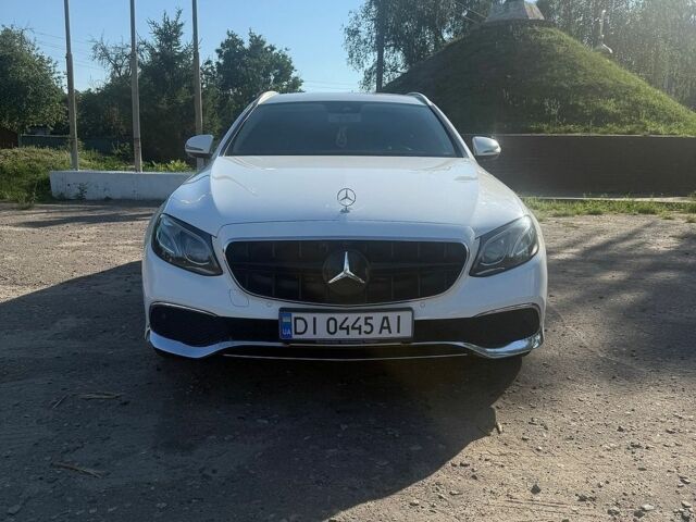 Білий Мерседес Е-Клас, об'ємом двигуна 1.95 л та пробігом 302 тис. км за 21900 $, фото 3 на Automoto.ua