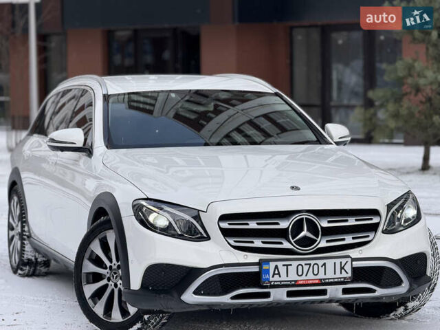 Білий Мерседес Е-Клас, об'ємом двигуна 2 л та пробігом 280 тис. км за 26499 $, фото 4 на Automoto.ua