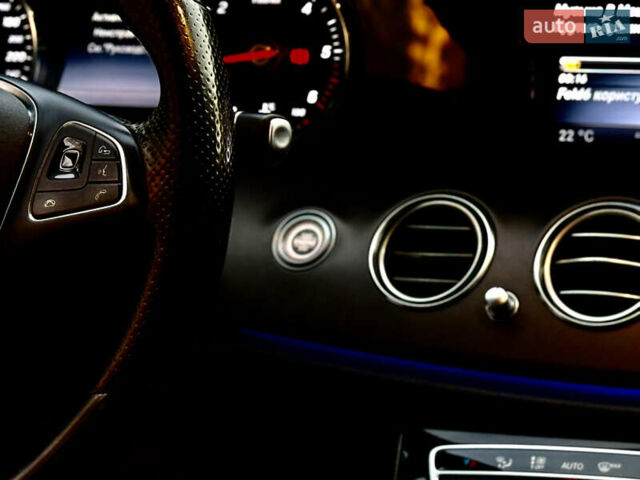 Белый Мерседес Е-Класс, объемом двигателя 2.14 л и пробегом 366 тыс. км за 22999 $, фото 60 на Automoto.ua