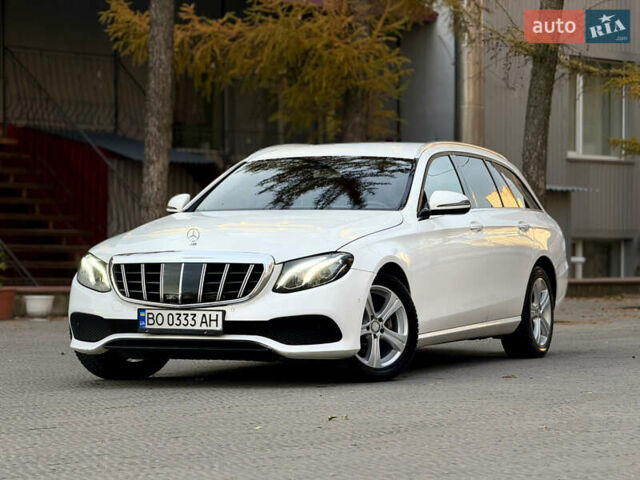 Белый Мерседес Е-Класс, объемом двигателя 2.14 л и пробегом 366 тыс. км за 22999 $, фото 11 на Automoto.ua
