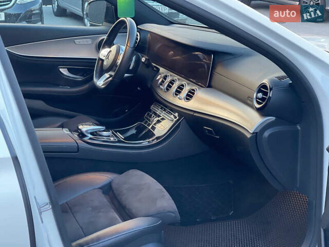 Білий Мерседес Е-Клас, об'ємом двигуна 1.95 л та пробігом 198 тис. км за 28000 $, фото 20 на Automoto.ua