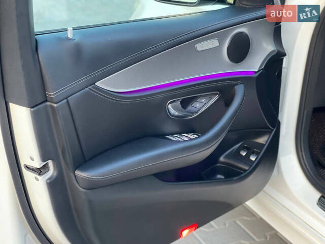 Білий Мерседес Е-Клас, об'ємом двигуна 1.95 л та пробігом 198 тис. км за 28000 $, фото 10 на Automoto.ua