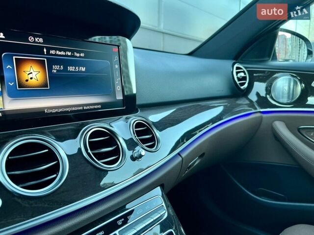 Білий Мерседес Е-Клас, об'ємом двигуна 3 л та пробігом 86 тис. км за 25900 $, фото 37 на Automoto.ua