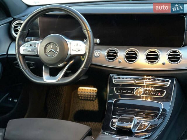 Білий Мерседес Е-Клас, об'ємом двигуна 1.95 л та пробігом 198 тис. км за 28000 $, фото 11 на Automoto.ua