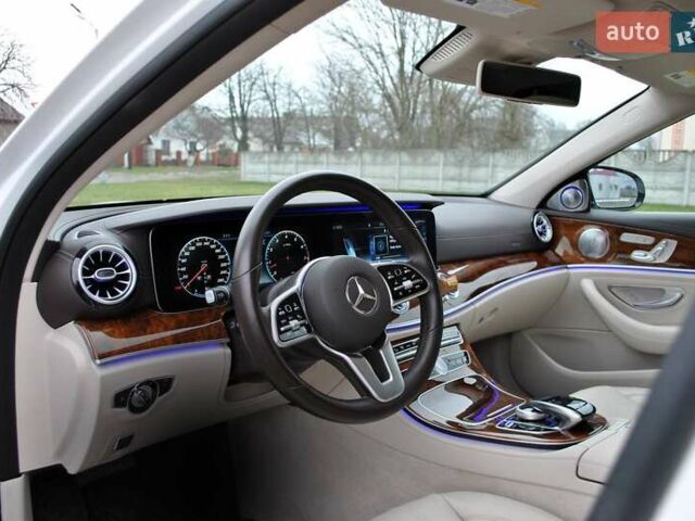 Білий Мерседес Е-Клас, об'ємом двигуна 3 л та пробігом 55 тис. км за 36500 $, фото 31 на Automoto.ua