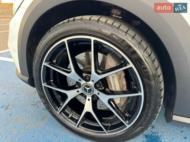 Белый Мерседес Е-Класс, объемом двигателя 2.93 л и пробегом 52 тыс. км за 73500 $, фото 15 на Automoto.ua