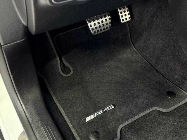 Белый Мерседес Е-Класс, объемом двигателя 0 л и пробегом 76 тыс. км за 31950 $, фото 18 на Automoto.ua