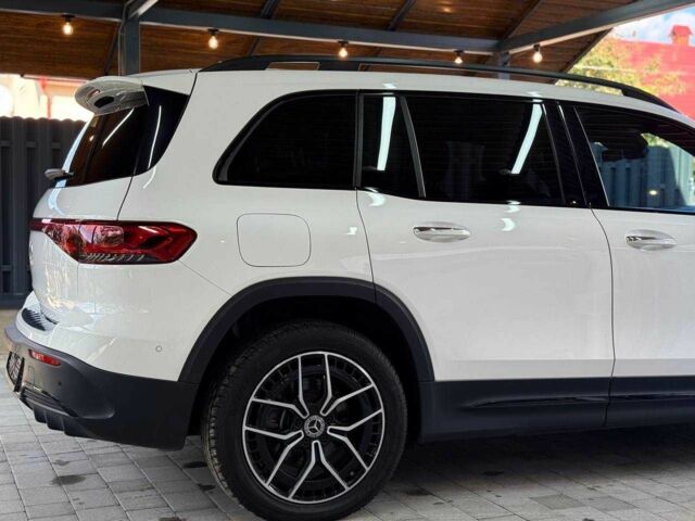 Белый Мерседес Е-Класс, объемом двигателя 0 л и пробегом 76 тыс. км за 31950 $, фото 8 на Automoto.ua