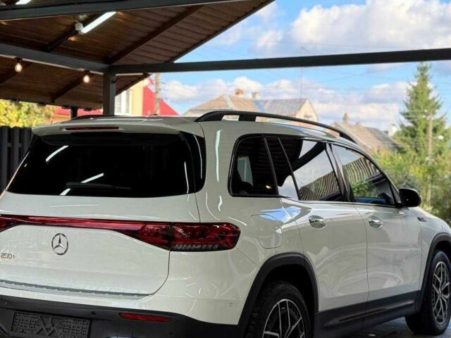 Белый Мерседес Е-Класс, объемом двигателя 0 л и пробегом 76 тыс. км за 31950 $, фото 1 на Automoto.ua