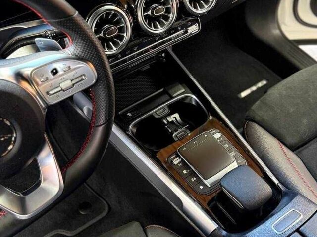 Белый Мерседес Е-Класс, объемом двигателя 0 л и пробегом 76 тыс. км за 31950 $, фото 16 на Automoto.ua