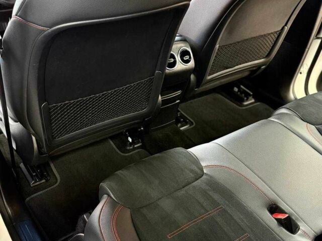 Белый Мерседес Е-Класс, объемом двигателя 0 л и пробегом 76 тыс. км за 31950 $, фото 20 на Automoto.ua