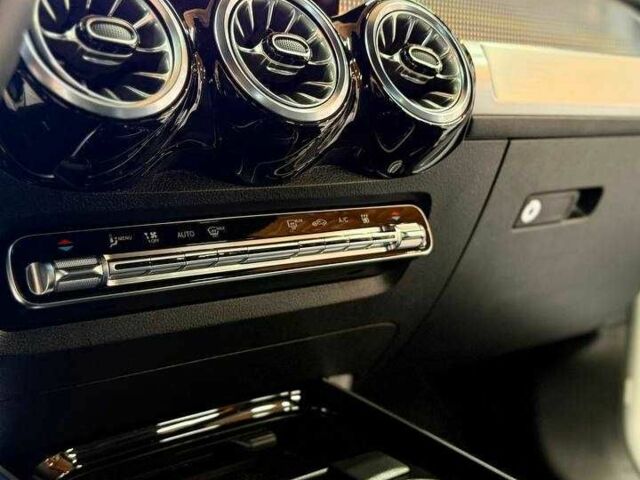 Белый Мерседес Е-Класс, объемом двигателя 0 л и пробегом 76 тыс. км за 31950 $, фото 15 на Automoto.ua