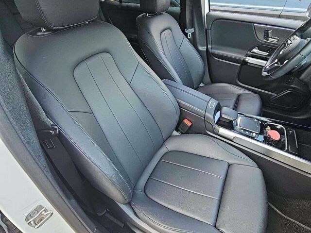 Белый Мерседес Е-Класс, объемом двигателя 0 л и пробегом 20 тыс. км за 19000 $, фото 7 на Automoto.ua