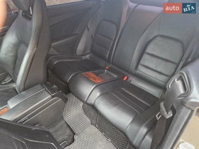 Бежевый Мерседес Е-Класс, объемом двигателя 2.99 л и пробегом 202 тыс. км за 15000 $, фото 20 на Automoto.ua