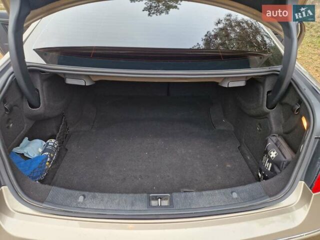 Бежевый Мерседес Е-Класс, объемом двигателя 2.99 л и пробегом 202 тыс. км за 15000 $, фото 35 на Automoto.ua