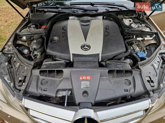 Бежевый Мерседес Е-Класс, объемом двигателя 2.99 л и пробегом 202 тыс. км за 15000 $, фото 30 на Automoto.ua