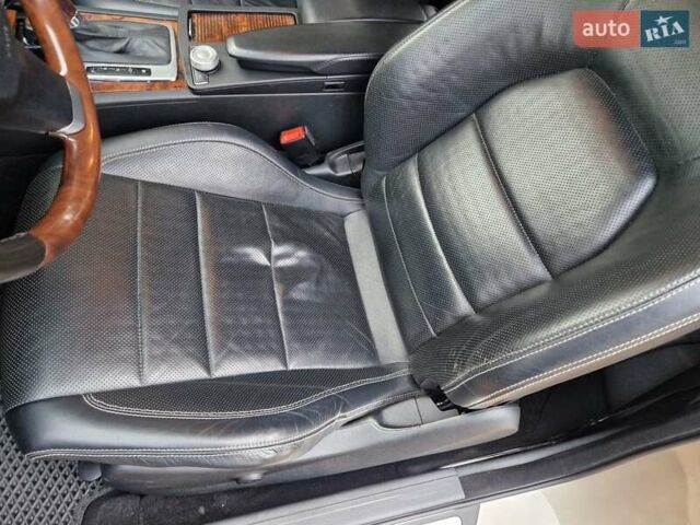 Бежевый Мерседес Е-Класс, объемом двигателя 2.99 л и пробегом 202 тыс. км за 15000 $, фото 24 на Automoto.ua