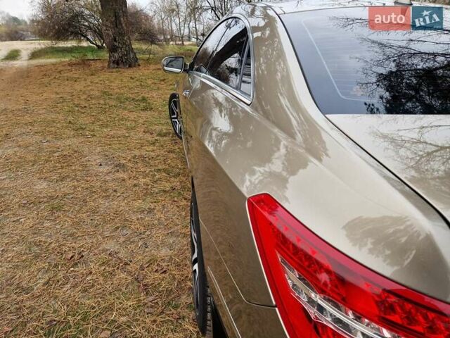 Бежевый Мерседес Е-Класс, объемом двигателя 2.99 л и пробегом 202 тыс. км за 15000 $, фото 16 на Automoto.ua