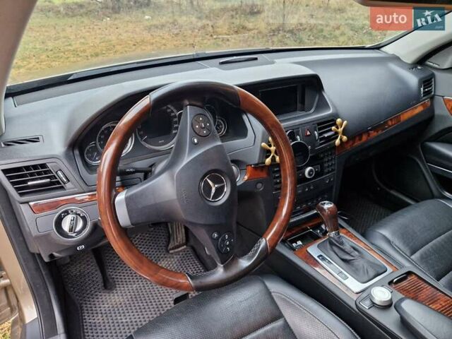 Бежевый Мерседес Е-Класс, объемом двигателя 2.99 л и пробегом 202 тыс. км за 15000 $, фото 18 на Automoto.ua