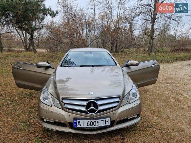 Бежевый Мерседес Е-Класс, объемом двигателя 2.99 л и пробегом 202 тыс. км за 15000 $, фото 17 на Automoto.ua