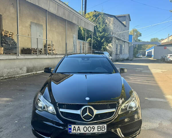 Бежевий Мерседес Е-Клас, об'ємом двигуна 3 л та пробігом 127 тис. км за 21900 $, фото 2 на Automoto.ua