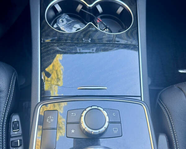 Бежевий Мерседес Е-Клас, об'ємом двигуна 3 л та пробігом 127 тис. км за 21900 $, фото 22 на Automoto.ua