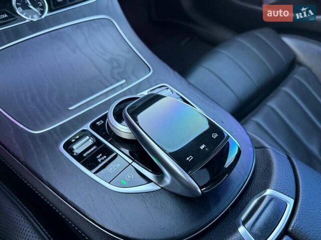 Бежевий Мерседес Е-Клас, об'ємом двигуна 2.99 л та пробігом 89 тис. км за 36990 $, фото 23 на Automoto.ua