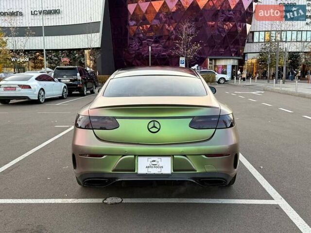 Бежевий Мерседес Е-Клас, об'ємом двигуна 2.99 л та пробігом 89 тис. км за 36990 $, фото 4 на Automoto.ua