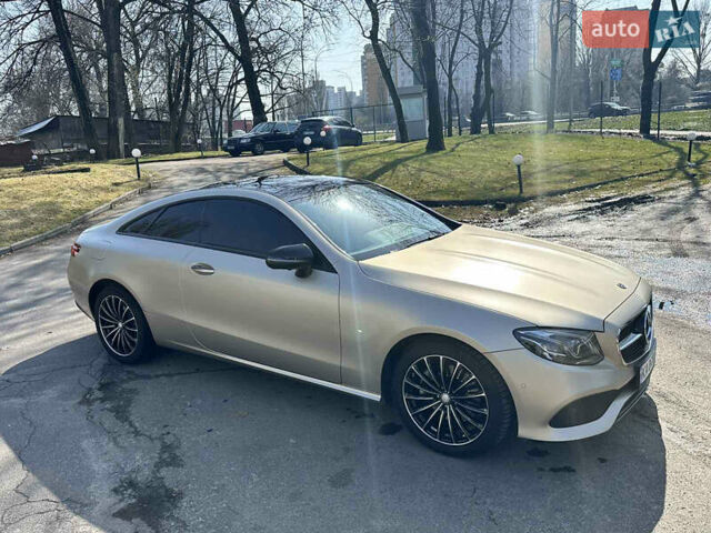 Бежевый Мерседес Е-Класс, объемом двигателя 2 л и пробегом 65 тыс. км за 49000 $, фото 9 на Automoto.ua