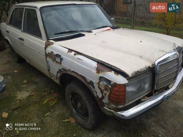 Бежевый Мерседес Е-Класс, объемом двигателя 2.4 л и пробегом 999 тыс. км за 600 $, фото 3 на Automoto.ua