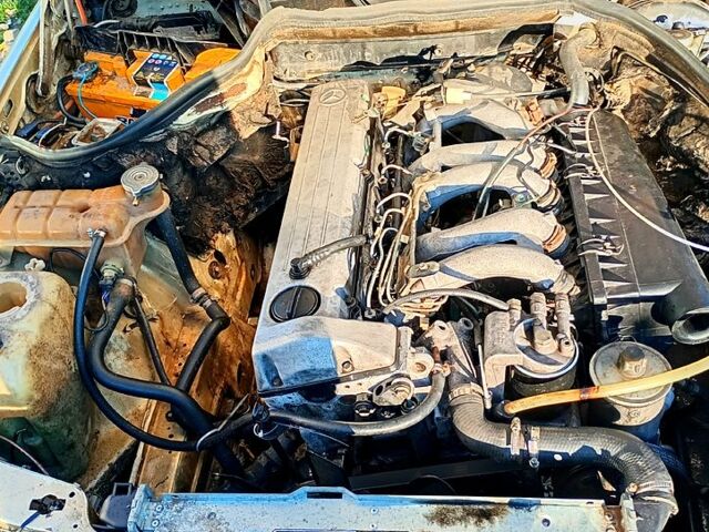 Бежевый Мерседес Е-Класс, объемом двигателя 3 л и пробегом 0 тыс. км за 1680 $, фото 1 на Automoto.ua