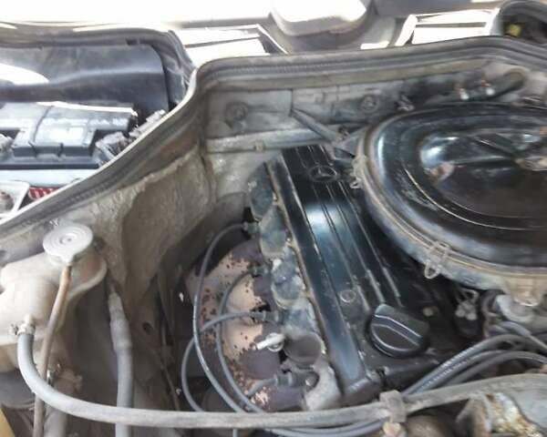 Бежевий Мерседес Е-Клас, об'ємом двигуна 0 л та пробігом 265 тис. км за 2500 $, фото 25 на Automoto.ua