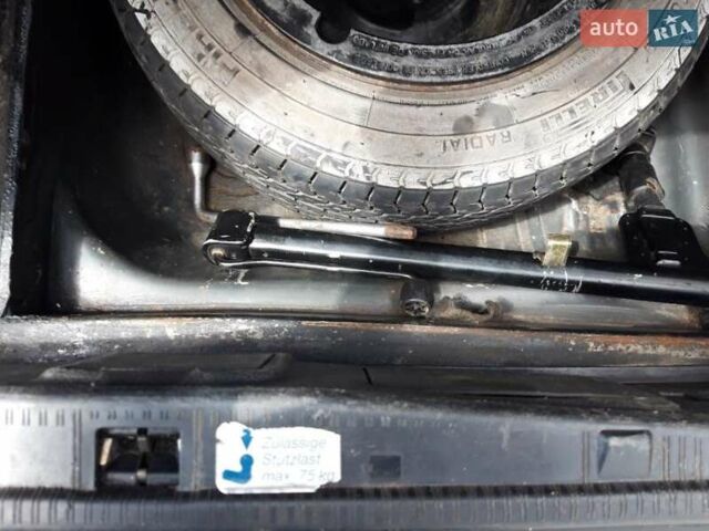 Бежевий Мерседес Е-Клас, об'ємом двигуна 0 л та пробігом 265 тис. км за 2500 $, фото 27 на Automoto.ua