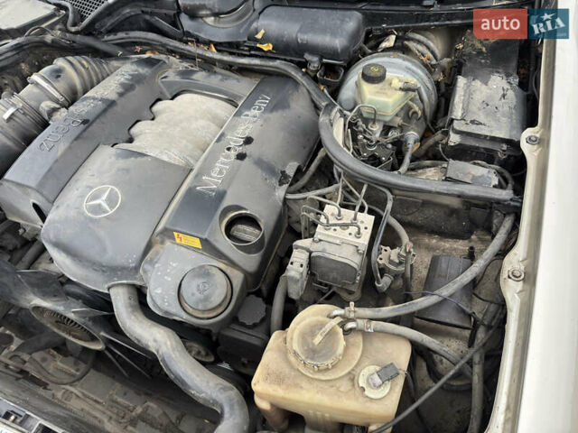 Бежевий Мерседес Е-Клас, об'ємом двигуна 3.2 л та пробігом 414 тис. км за 4200 $, фото 15 на Automoto.ua