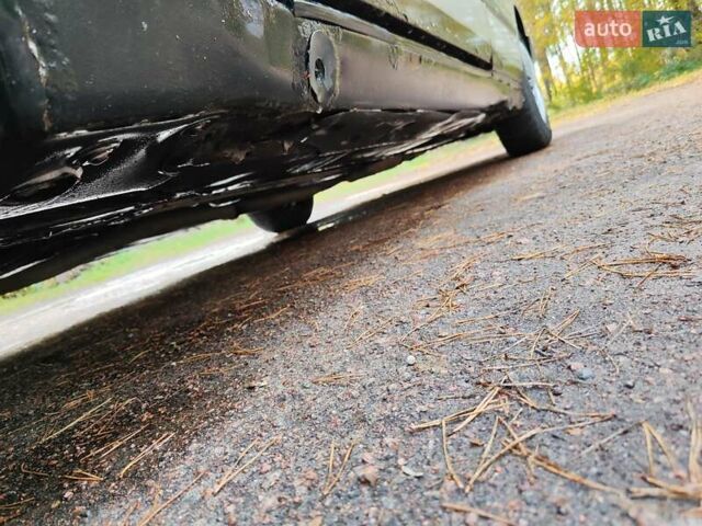 Бежевий Мерседес Е-Клас, об'ємом двигуна 2.2 л та пробігом 446 тис. км за 1500 $, фото 4 на Automoto.ua