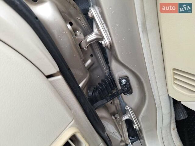 Бежевий Мерседес Е-Клас, об'ємом двигуна 2.69 л та пробігом 375 тис. км за 6300 $, фото 63 на Automoto.ua
