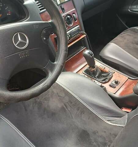 Бежевый Мерседес Е-Класс, объемом двигателя 2.1 л и пробегом 570 тыс. км за 4850 $, фото 6 на Automoto.ua