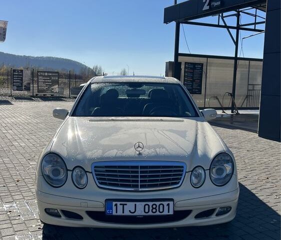 Бежевый Мерседес Е-Класс, объемом двигателя 0 л и пробегом 300 тыс. км за 2650 $, фото 5 на Automoto.ua