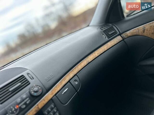 Бежевый Мерседес Е-Класс, объемом двигателя 2.15 л и пробегом 374 тыс. км за 6500 $, фото 27 на Automoto.ua