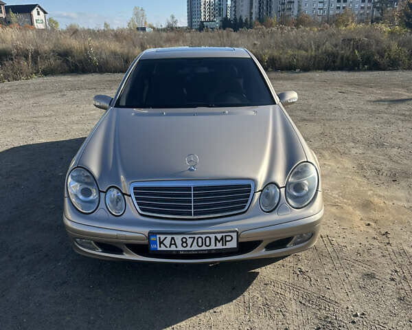 Бежевый Мерседес Е-Класс, объемом двигателя 2.6 л и пробегом 280 тыс. км за 6700 $, фото 2 на Automoto.ua