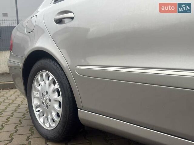 Бежевий Мерседес Е-Клас, об'ємом двигуна 2.1 л та пробігом 319 тис. км за 6700 $, фото 20 на Automoto.ua