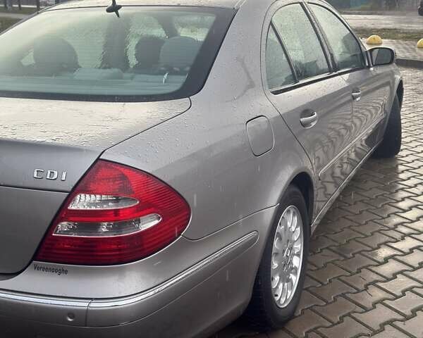 Бежевий Мерседес Е-Клас, об'ємом двигуна 2.1 л та пробігом 319 тис. км за 6700 $, фото 11 на Automoto.ua