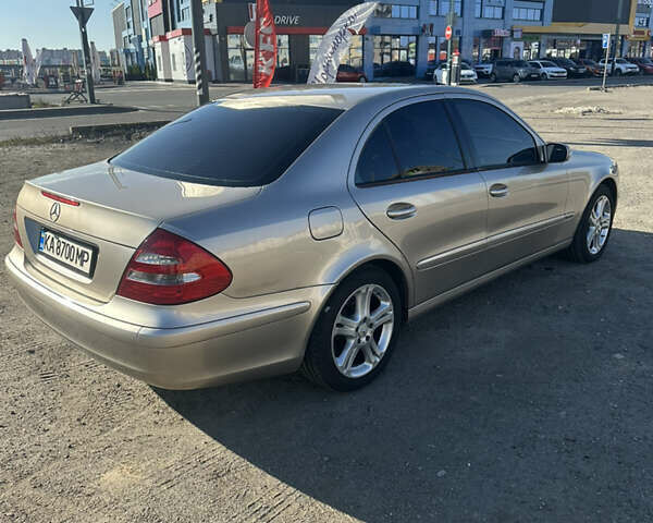 Бежевый Мерседес Е-Класс, объемом двигателя 2.6 л и пробегом 280 тыс. км за 6700 $, фото 12 на Automoto.ua