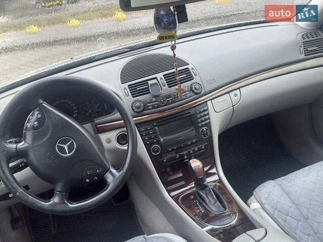 Бежевий Мерседес Е-Клас, об'ємом двигуна 2.1 л та пробігом 319 тис. км за 6700 $, фото 25 на Automoto.ua