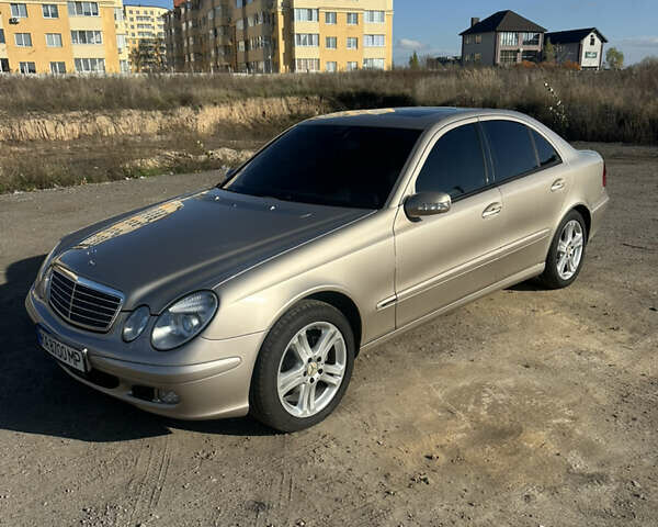 Бежевый Мерседес Е-Класс, объемом двигателя 2.6 л и пробегом 280 тыс. км за 6700 $, фото 1 на Automoto.ua