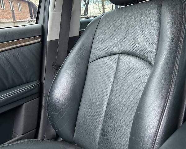 Бежевый Мерседес Е-Класс, объемом двигателя 2.15 л и пробегом 374 тыс. км за 6500 $, фото 3 на Automoto.ua