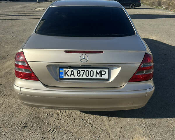 Бежевый Мерседес Е-Класс, объемом двигателя 2.6 л и пробегом 280 тыс. км за 6700 $, фото 3 на Automoto.ua
