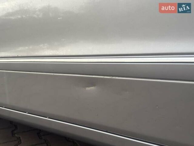 Бежевий Мерседес Е-Клас, об'ємом двигуна 2.1 л та пробігом 319 тис. км за 6700 $, фото 22 на Automoto.ua