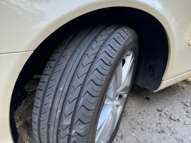 Бежевий Мерседес Е-Клас, об'ємом двигуна 1.8 л та пробігом 550 тис. км за 6200 $, фото 6 на Automoto.ua